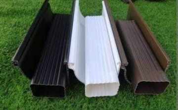 installed roof gutter system edge detail