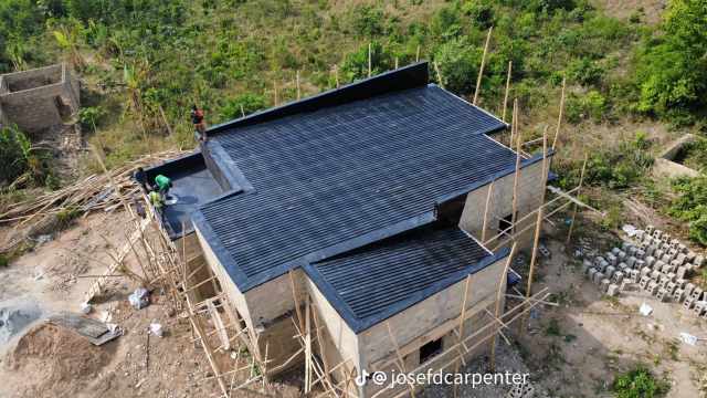 Flat roof installation