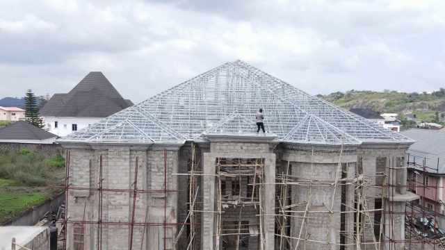 roof truss steel structure installation site
